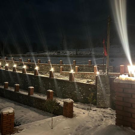 Nia'S Farm Hotel Librazhet Екстериор снимка